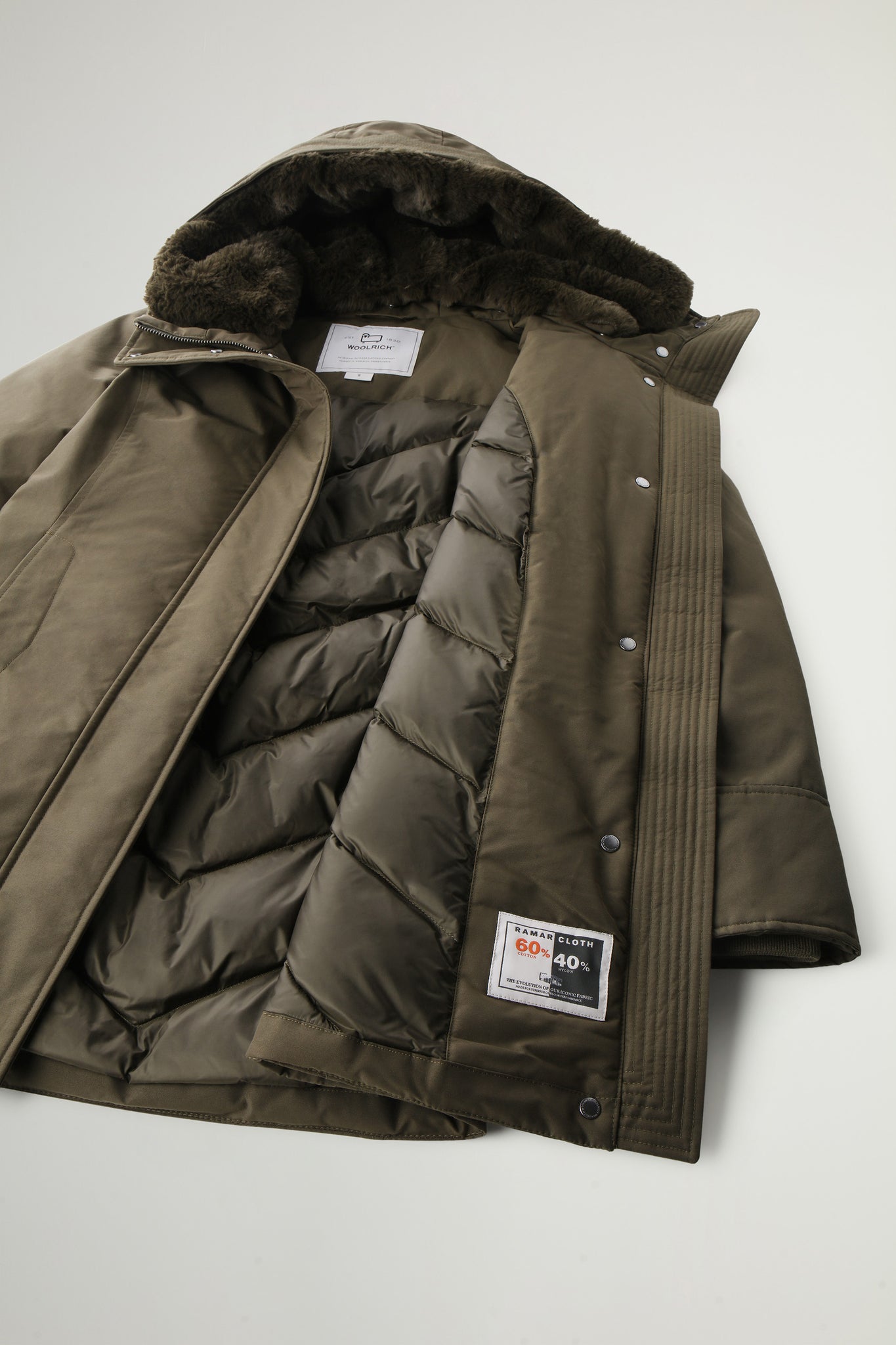 Woolrich Boulder Parka In Pelliccia Sintetica Verde Militare